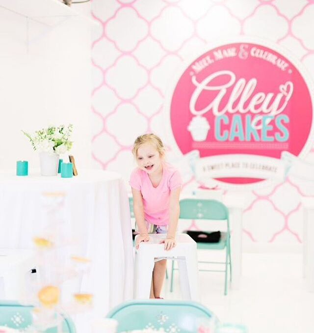 Need a cute place to host a party that is hassle free? Meet, make & celebrate will be available again for rentals starting March 1st! Give us a ring or send an email to tellmemore@alleycakes.com #beachesdessertplace #alleycakes #madefromscratch #madewithlove #meetmakecelebrate 📸: @sarahdipityphotos